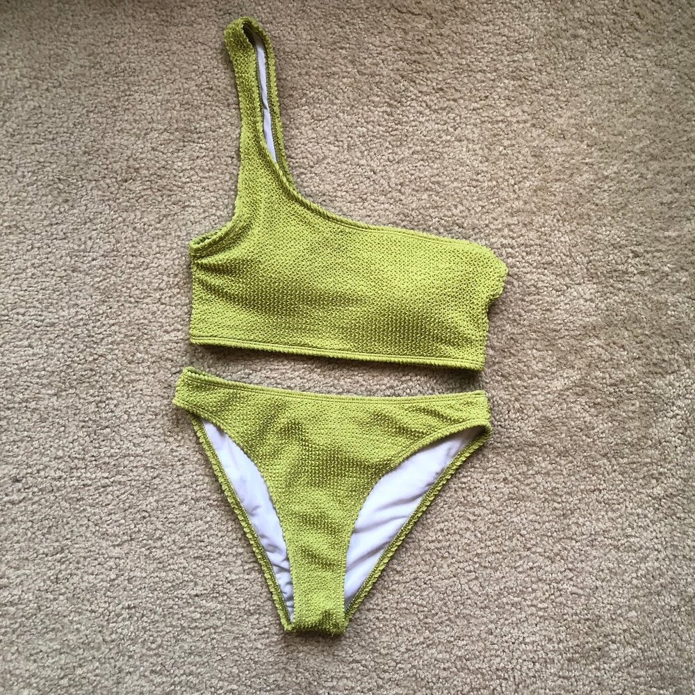 Light green bikini- like new!